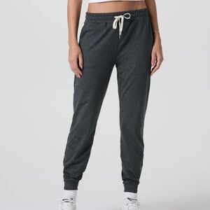 Vuori Performance joggers